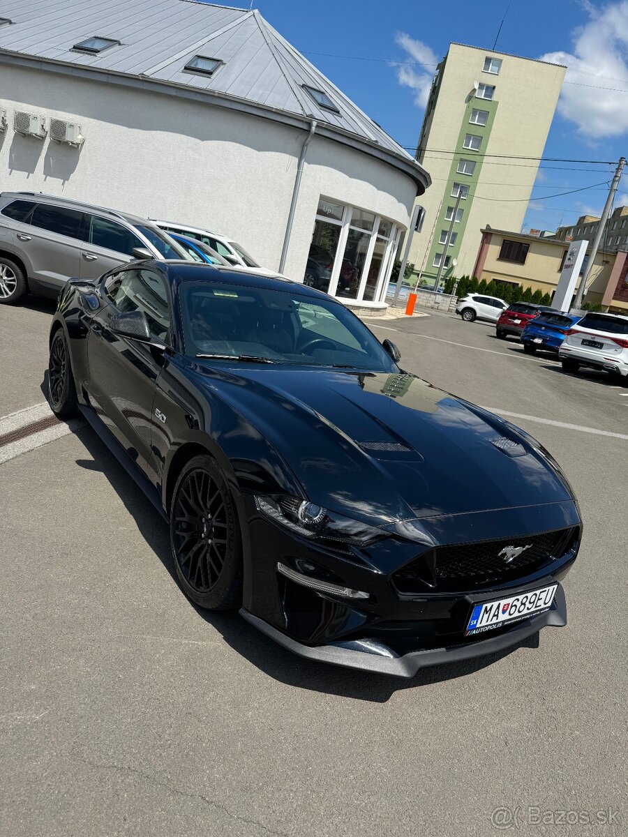 Ford Mustang GT na prenájom / Auto na svadbu