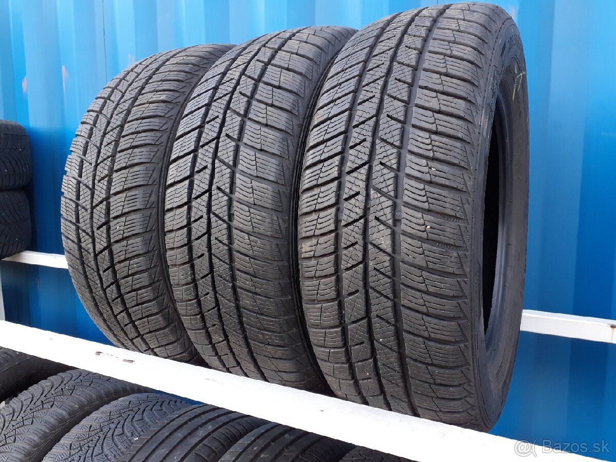 2+1 gratis 205/60R15 Zimné pneu Barum