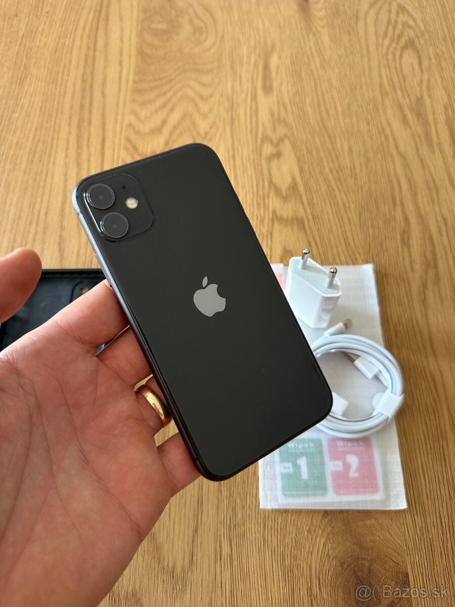 iPhone 11 64 gb Black v záruke