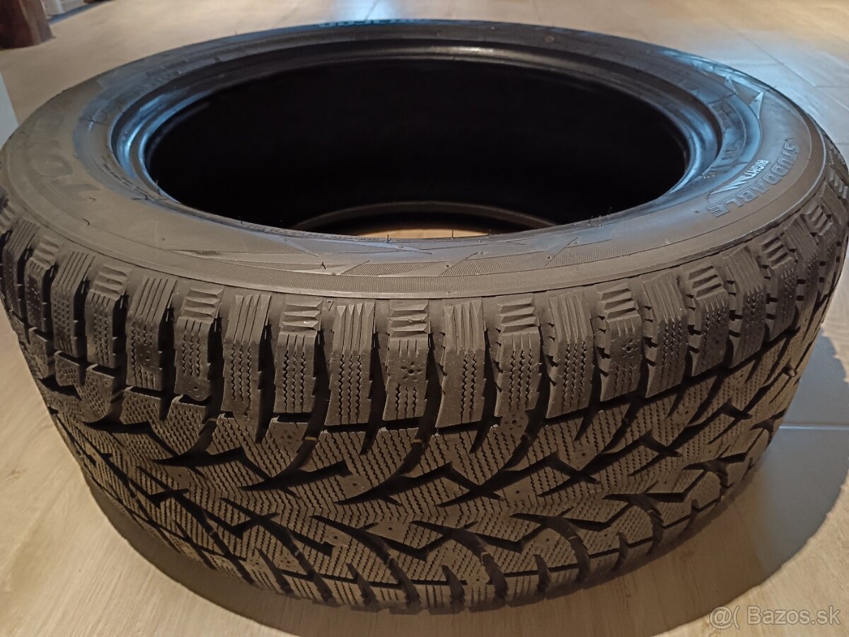 275/50 r20 zimné TOYO