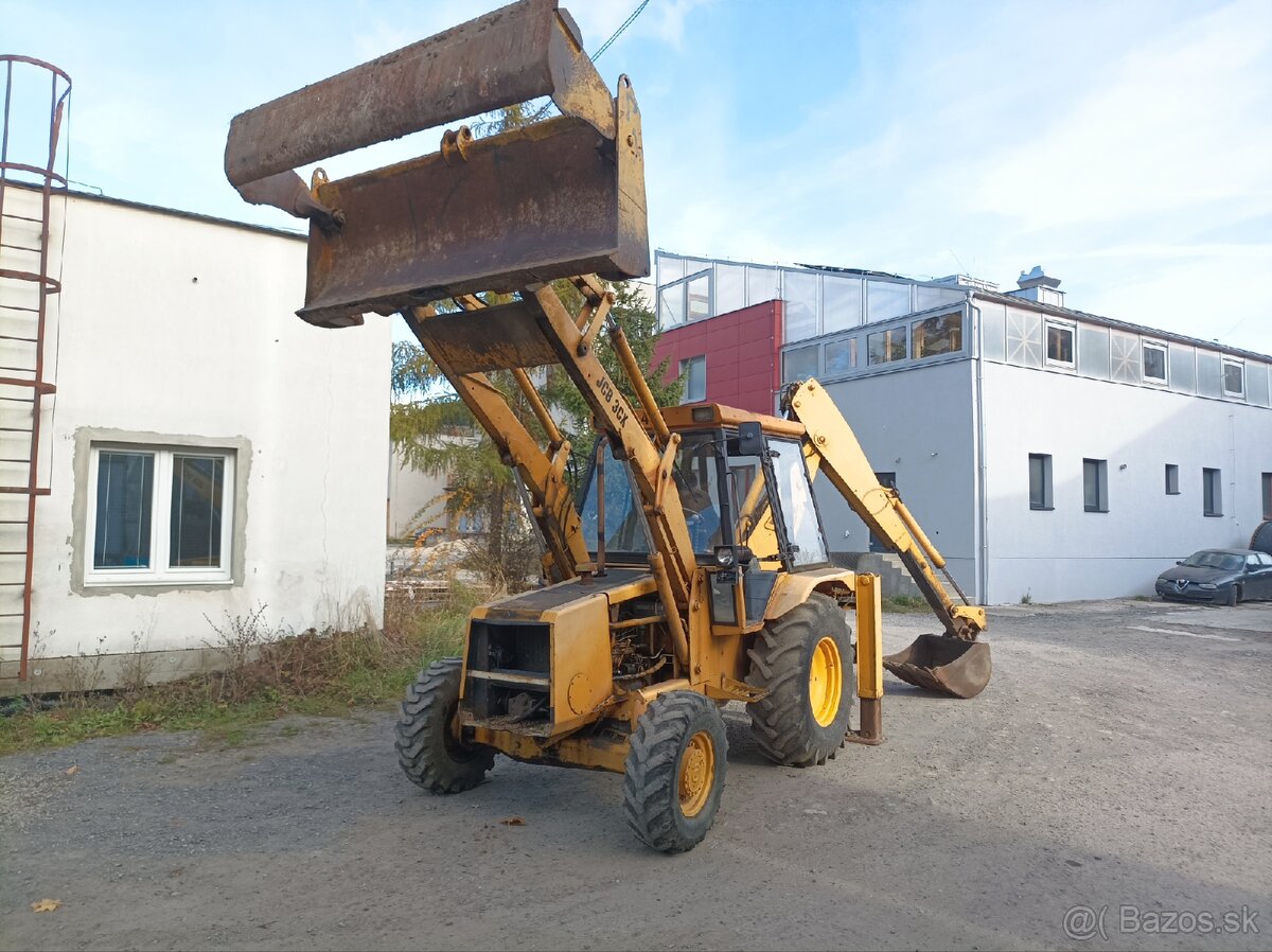 Traktor bager JCB 4x4