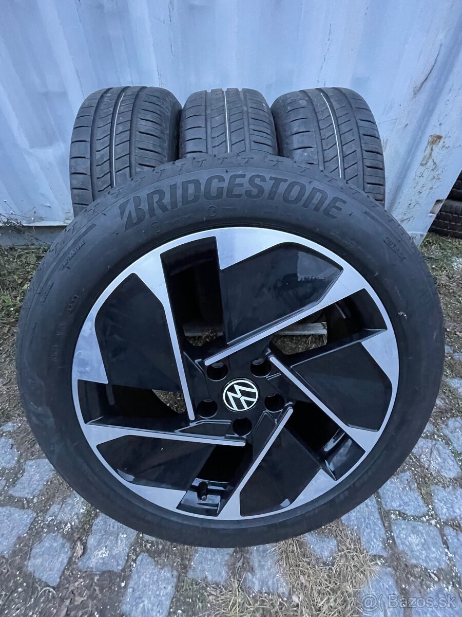 VW ID3 Bridgestone 215/55R18 - Nove letné