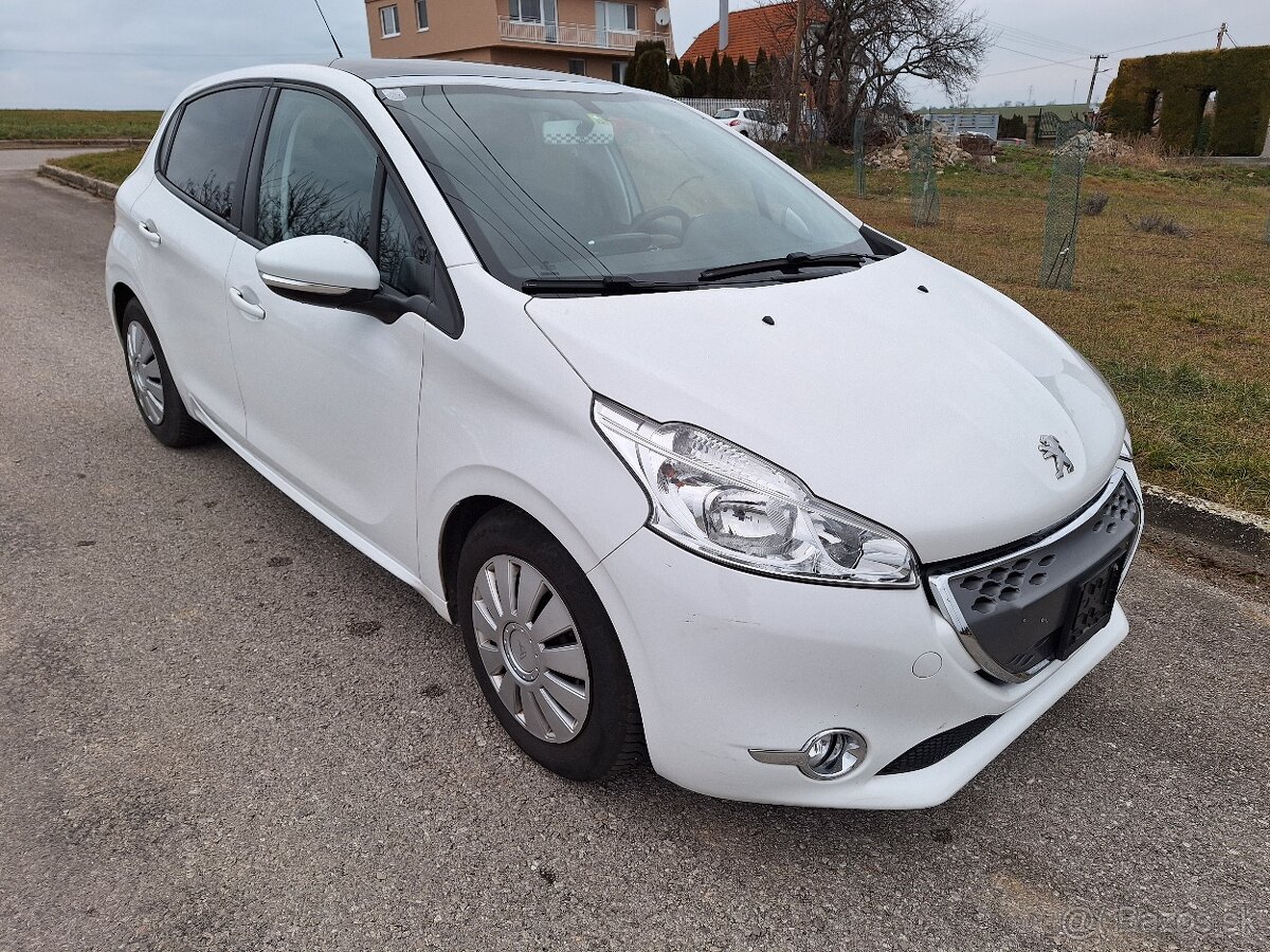 Predám-Peugeot 208 1,4 HDI 50kW, AUTOMAT,naj.53000km