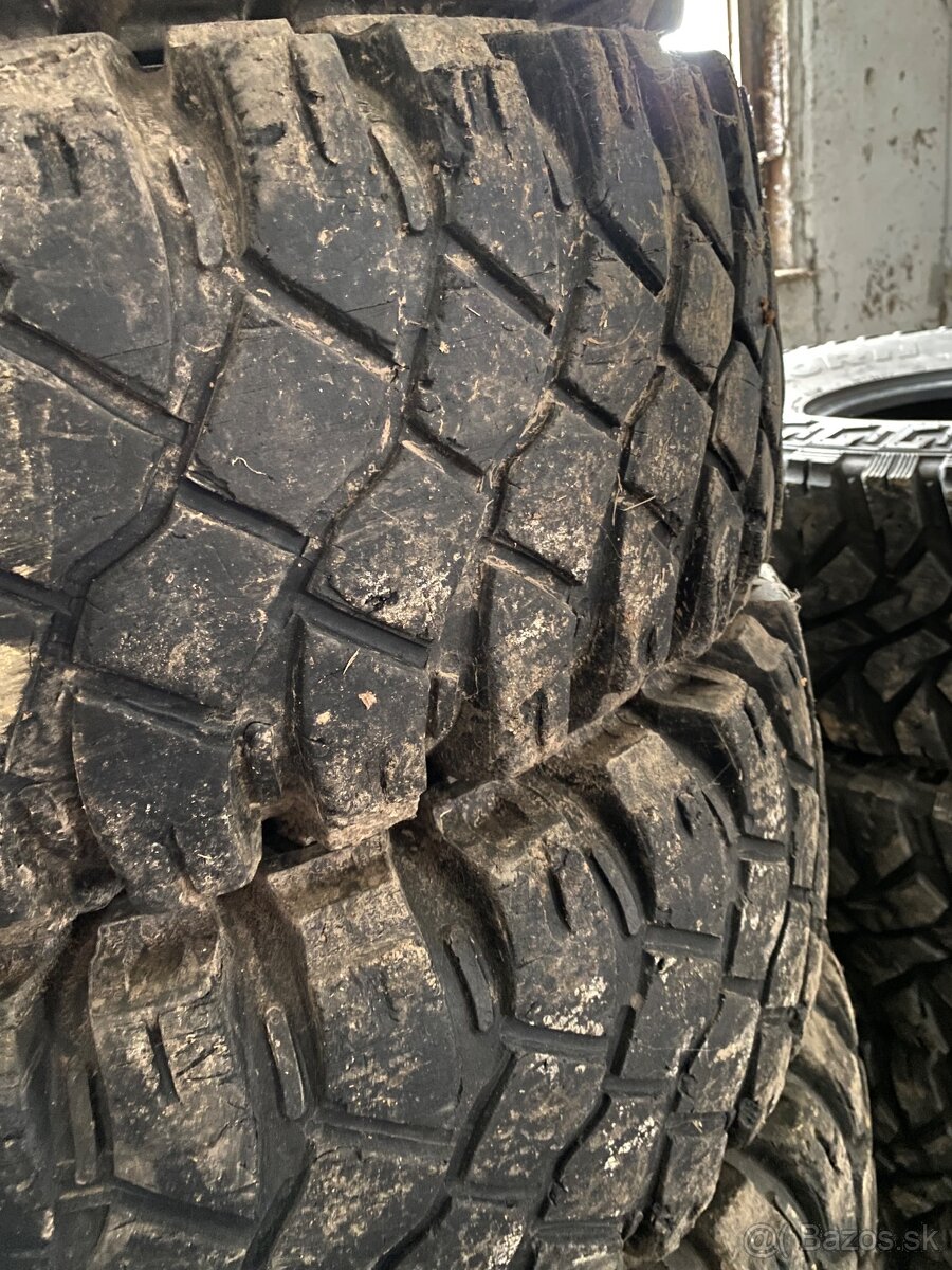 Maxxis Creepy Crawler 35x12,5 R16 2ks