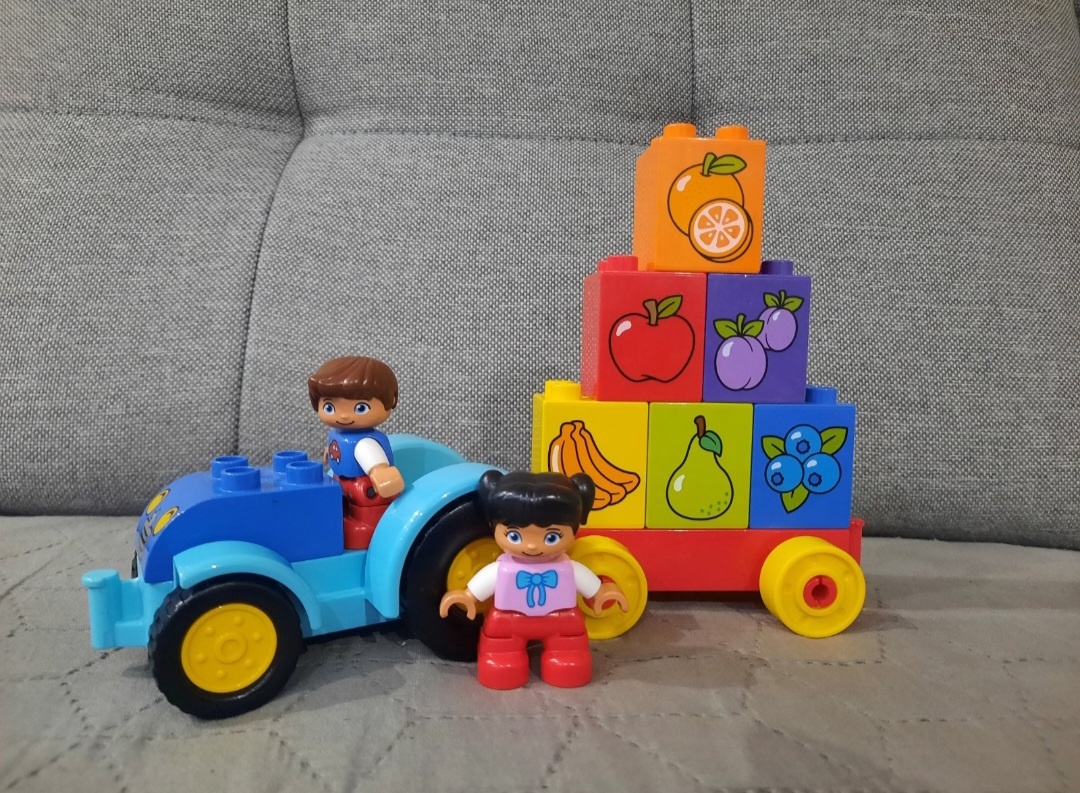 Lego duplo traktor