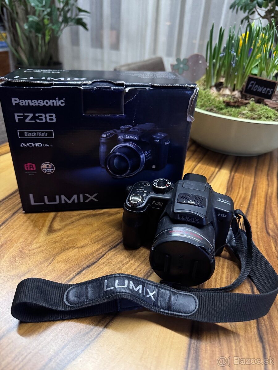 Panasonic LUMIX FZ38 v komplet balení s krabicou