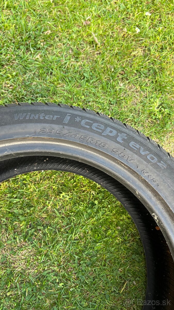 Zimne pneumatiky Hankook 235/45 r18