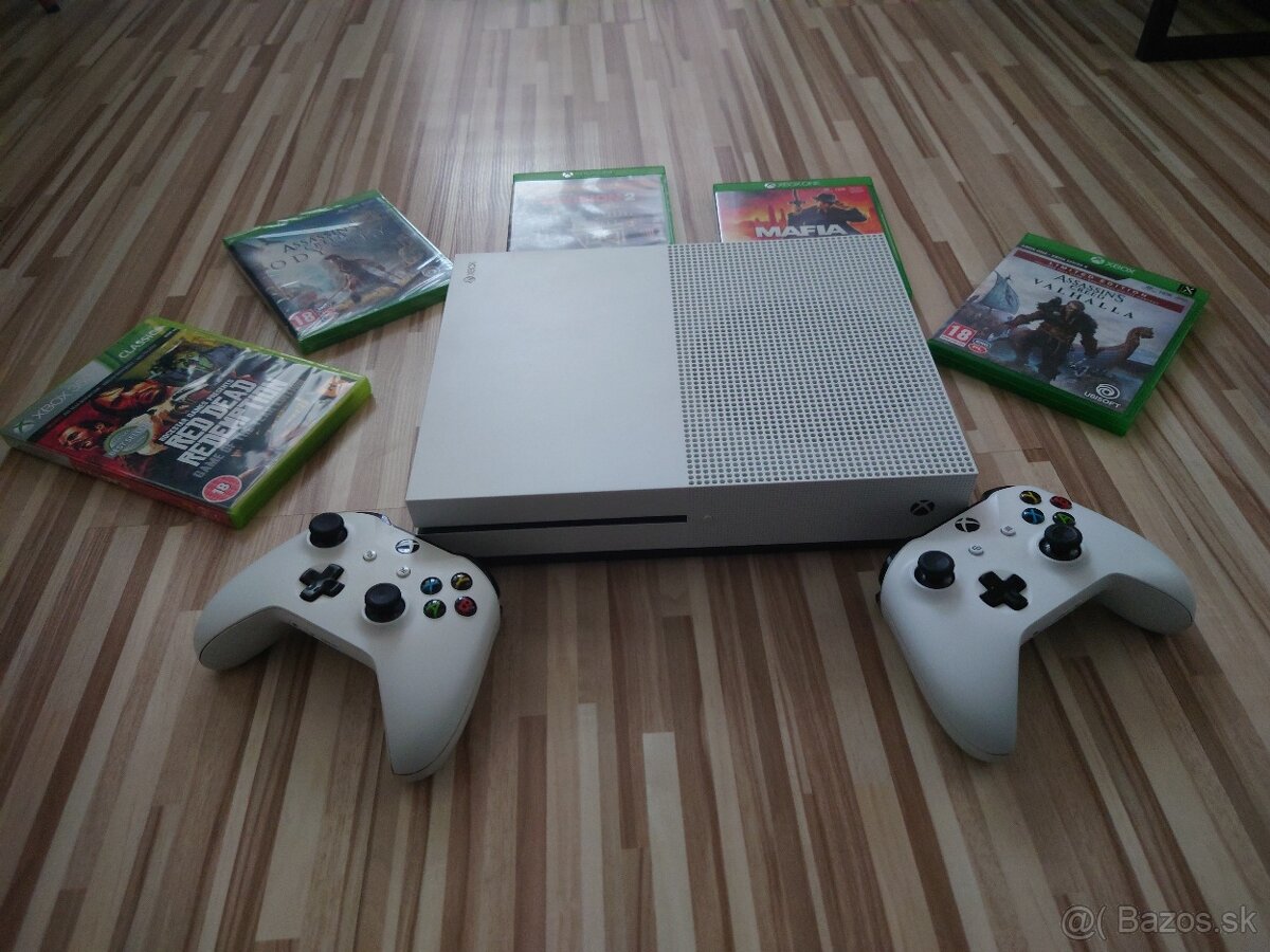 XBOX ONE S 1TB + 2x Ovládač + 7 hier