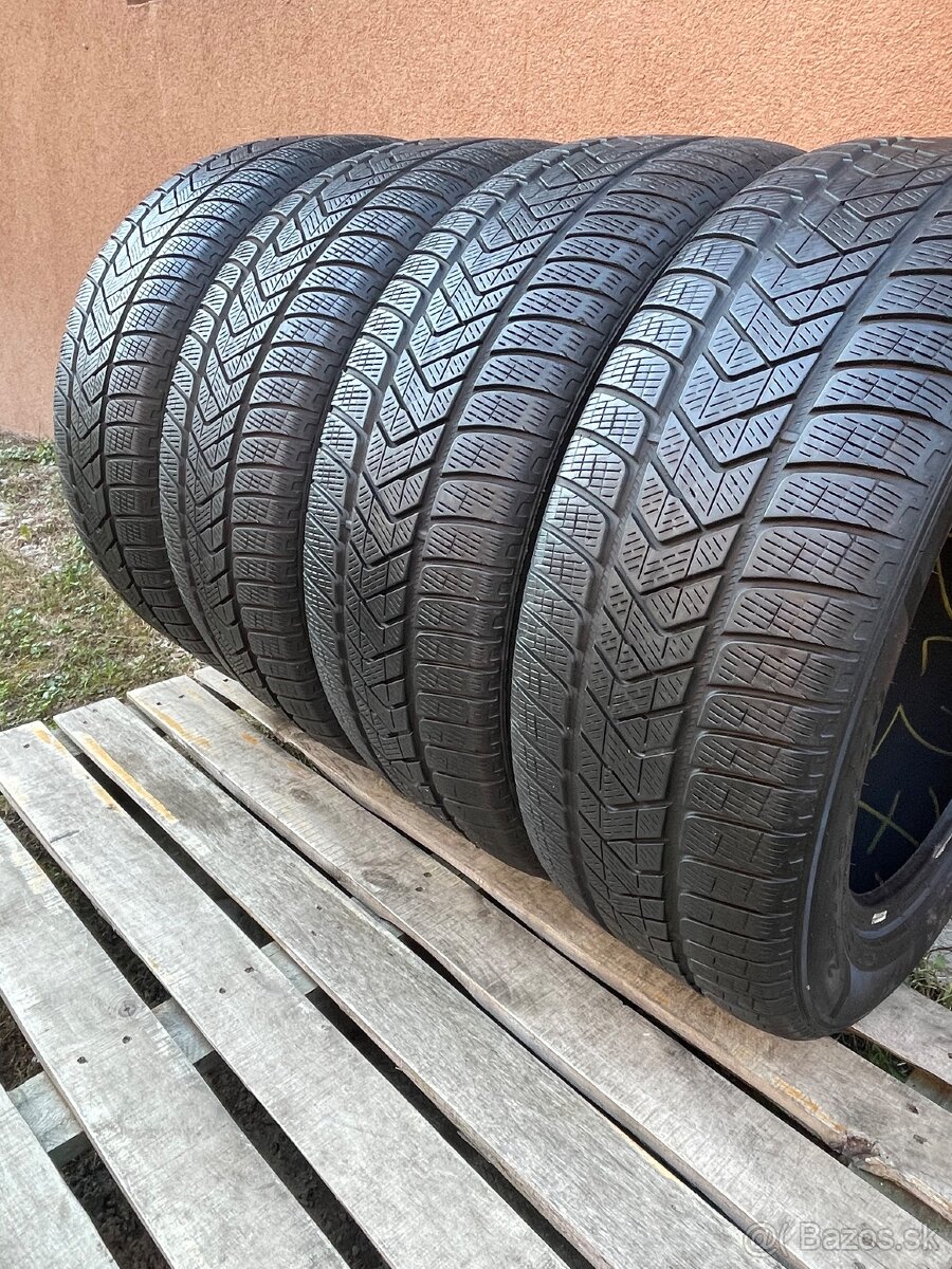 Pirelli 255/55 R20 4x=170€