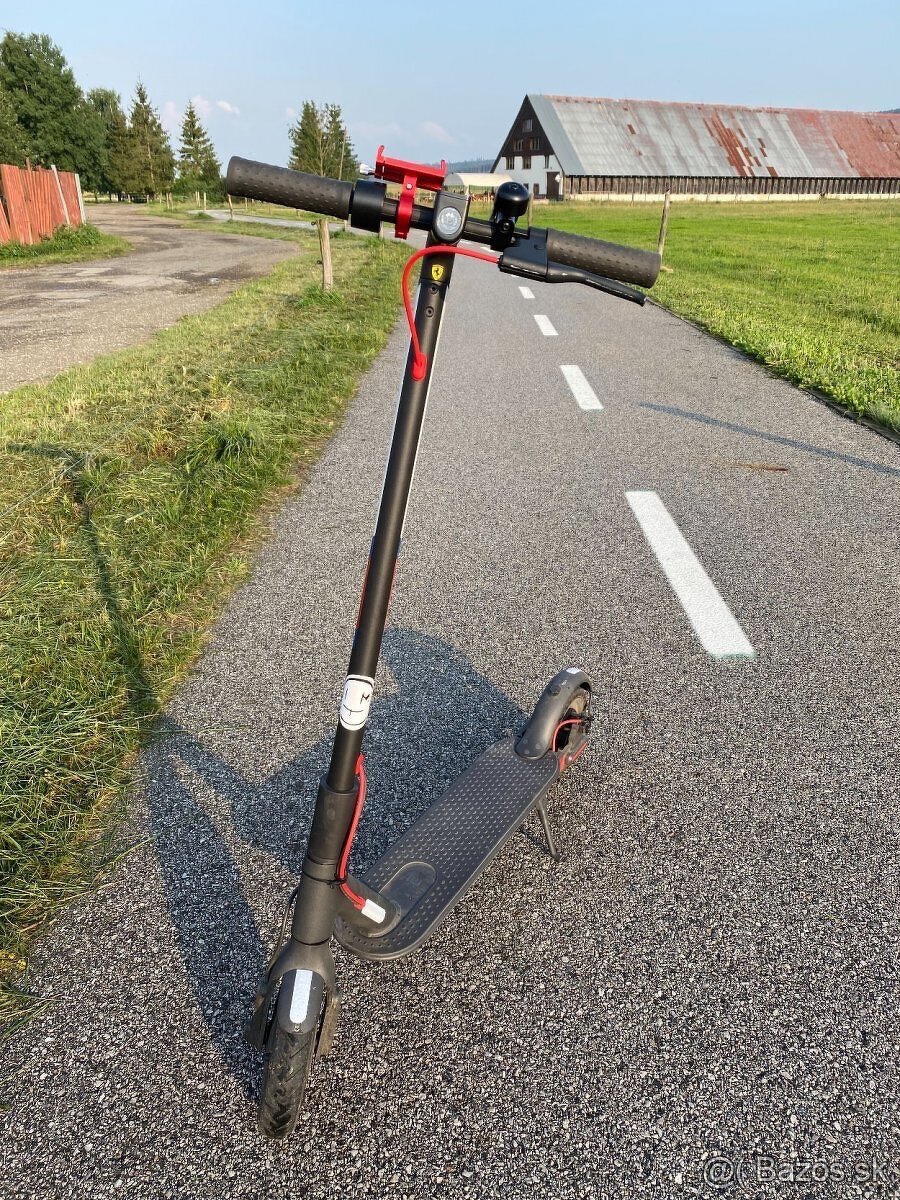 Elektrokolobežka zn. Xiaomi Mi Pro - 35km/h (AKTUÁLNE)