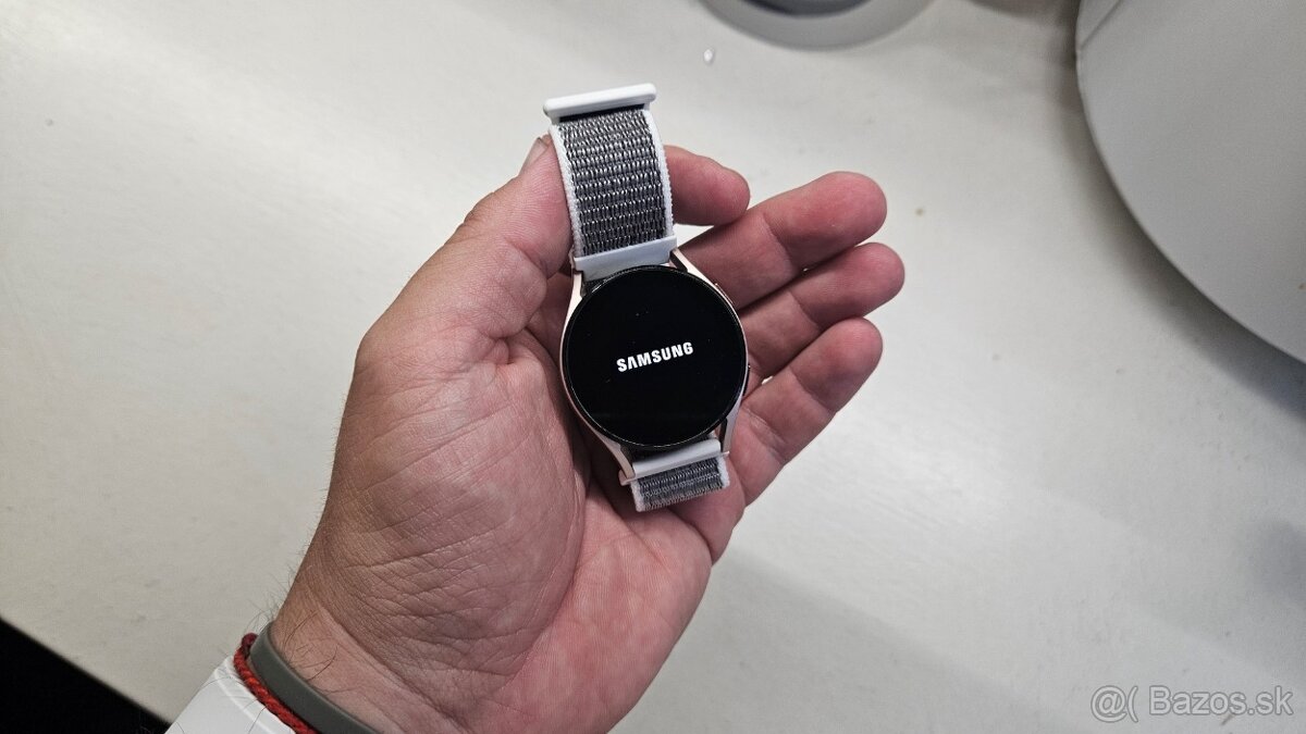 Hodinky Samsung Galaxy Watch 4 40mm