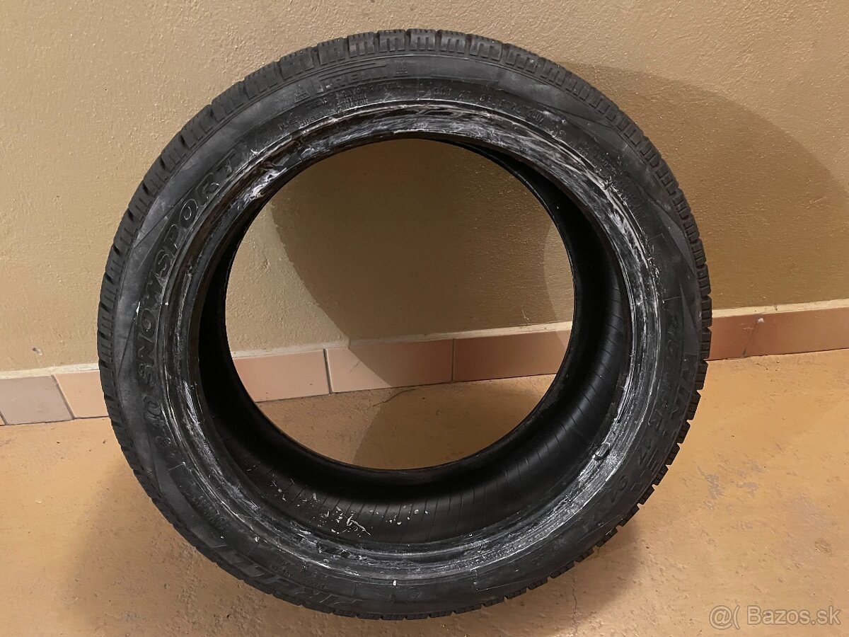 Pirelli 215/45/R17 zimné