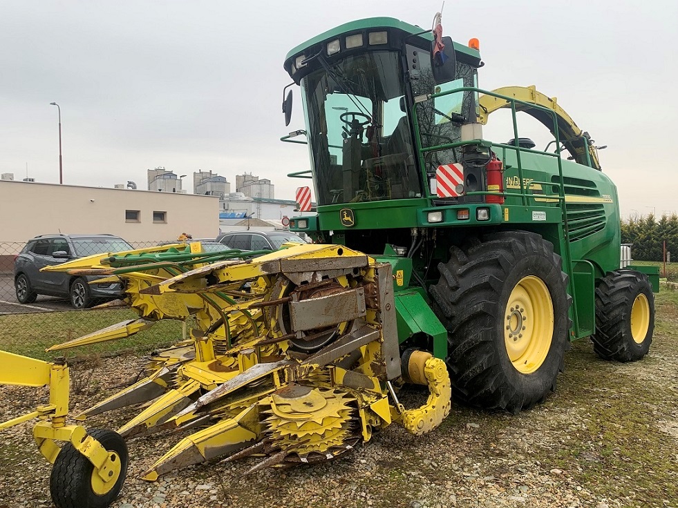 Rezačka John Deere 7200