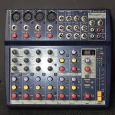 Mixpult "SOUNCRAFT NOTEPAD 124FX"- plne funkčný