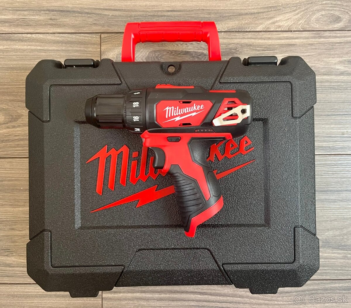 Milwaukee M12 BDD - aku vŕtačka