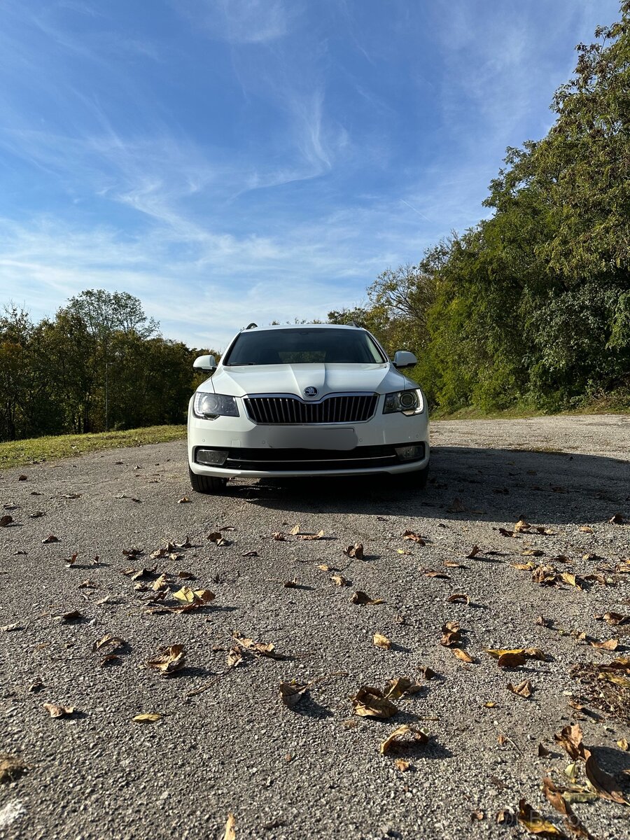 Škoda Superb combi 2tdi, automat