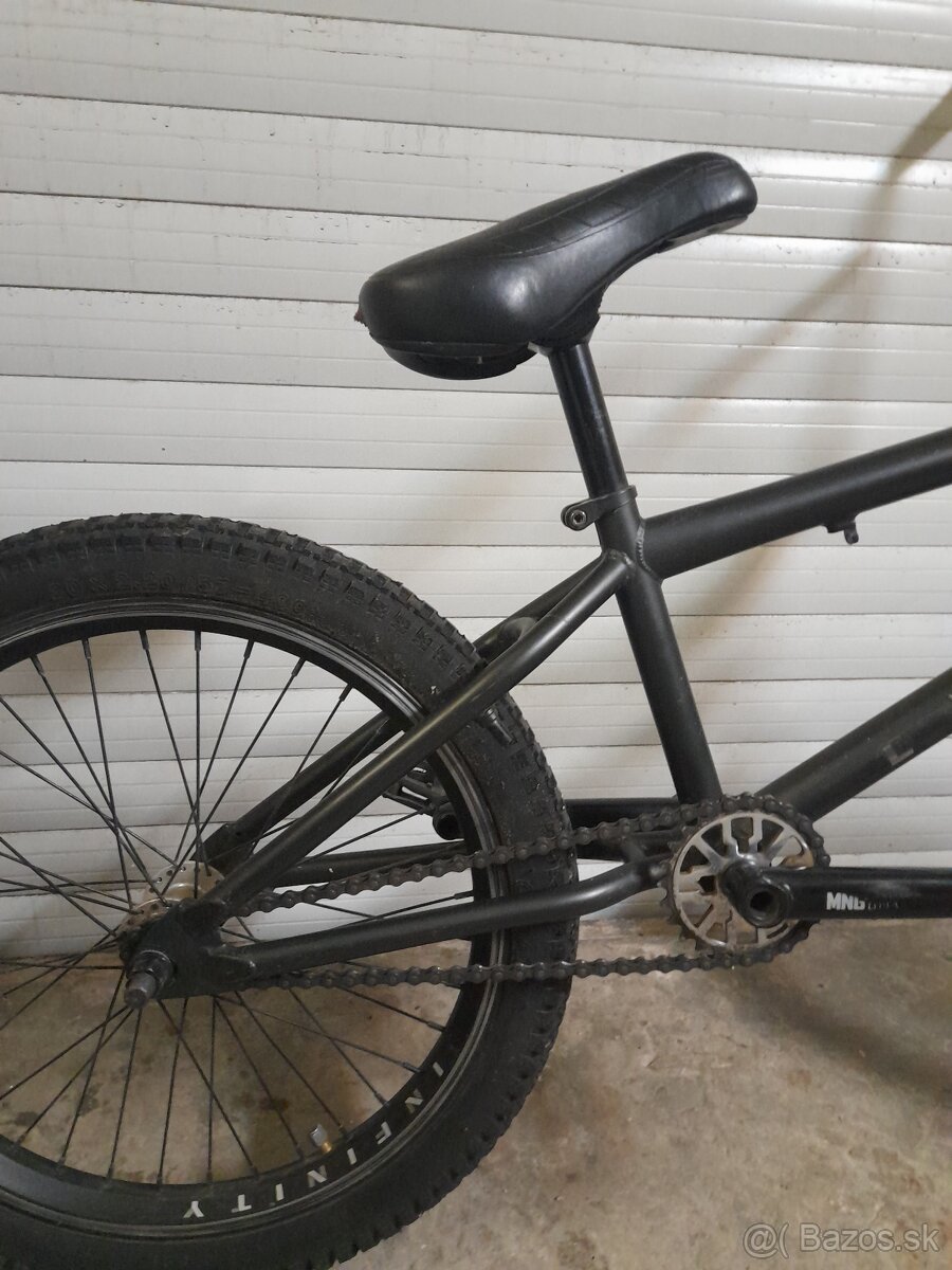 Bicykel BMX MONGOOSE L100 2020