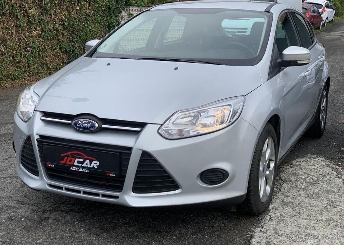 Ford Focus 1.6i KOUPENO V ČR 1.MAJITEL benzín manuál 77 kw