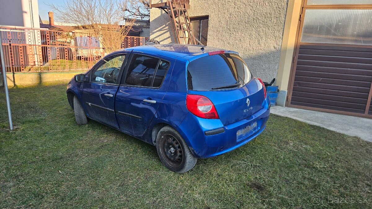 Rozpredam clio 1.6 16v