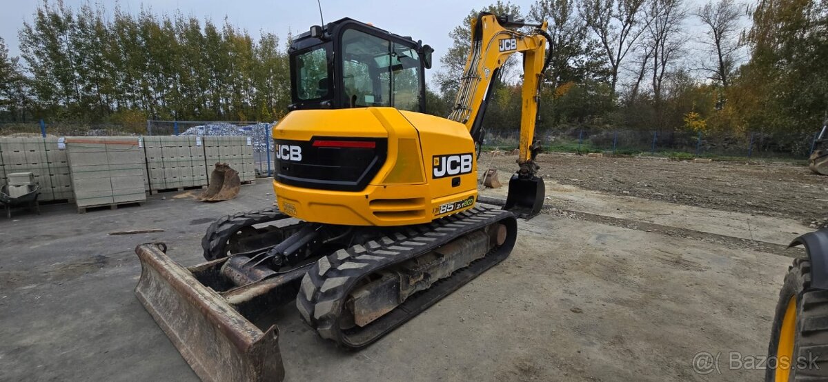 Minibagr JCB 85Z-1, rok výroby 2019, 3796 mth, nové pásy