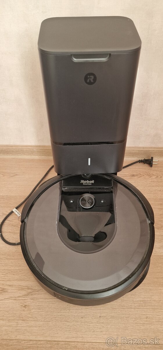 Vysavac  Irobot i7+