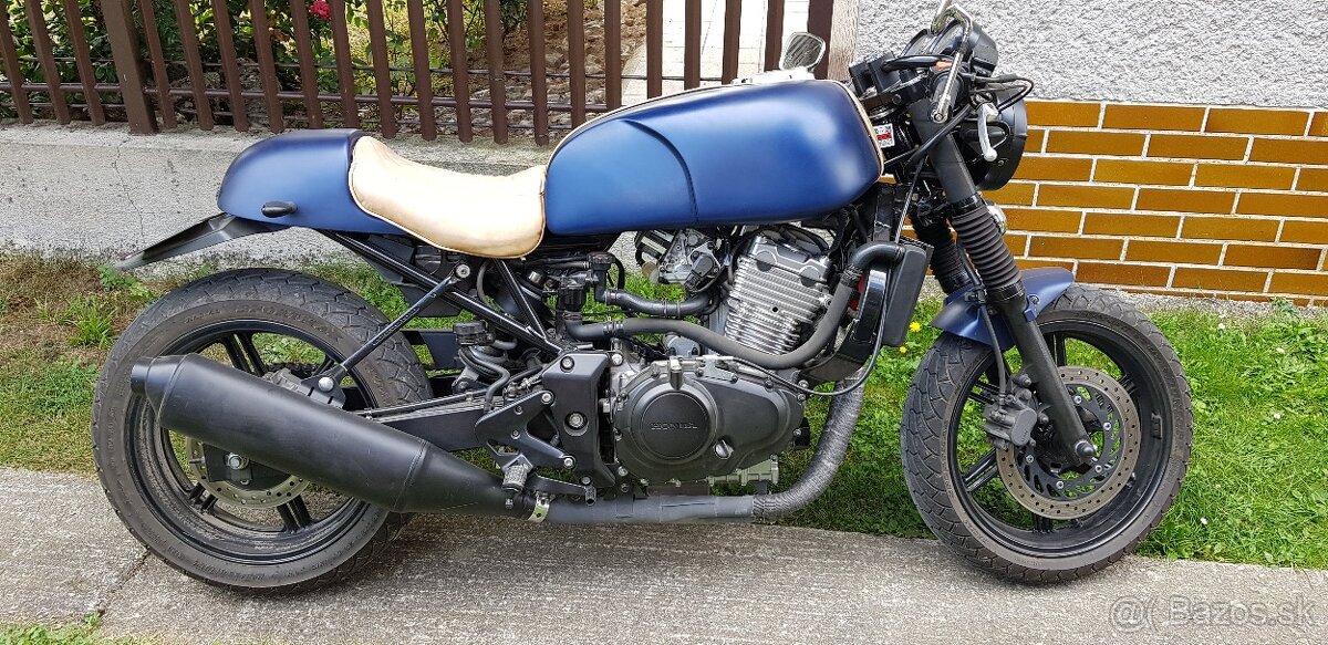 Honda CBF 500 Cafe racer