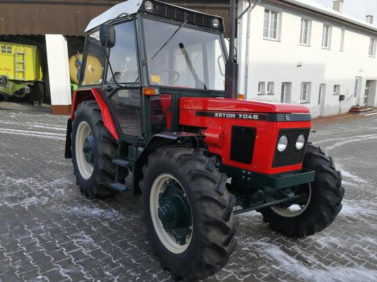 Kúpim traktor zetor