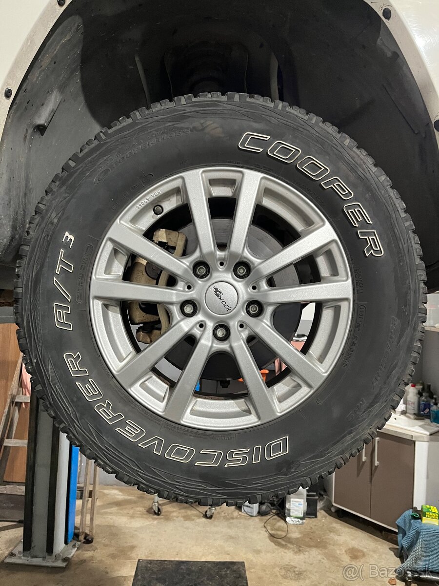 255/65 R17