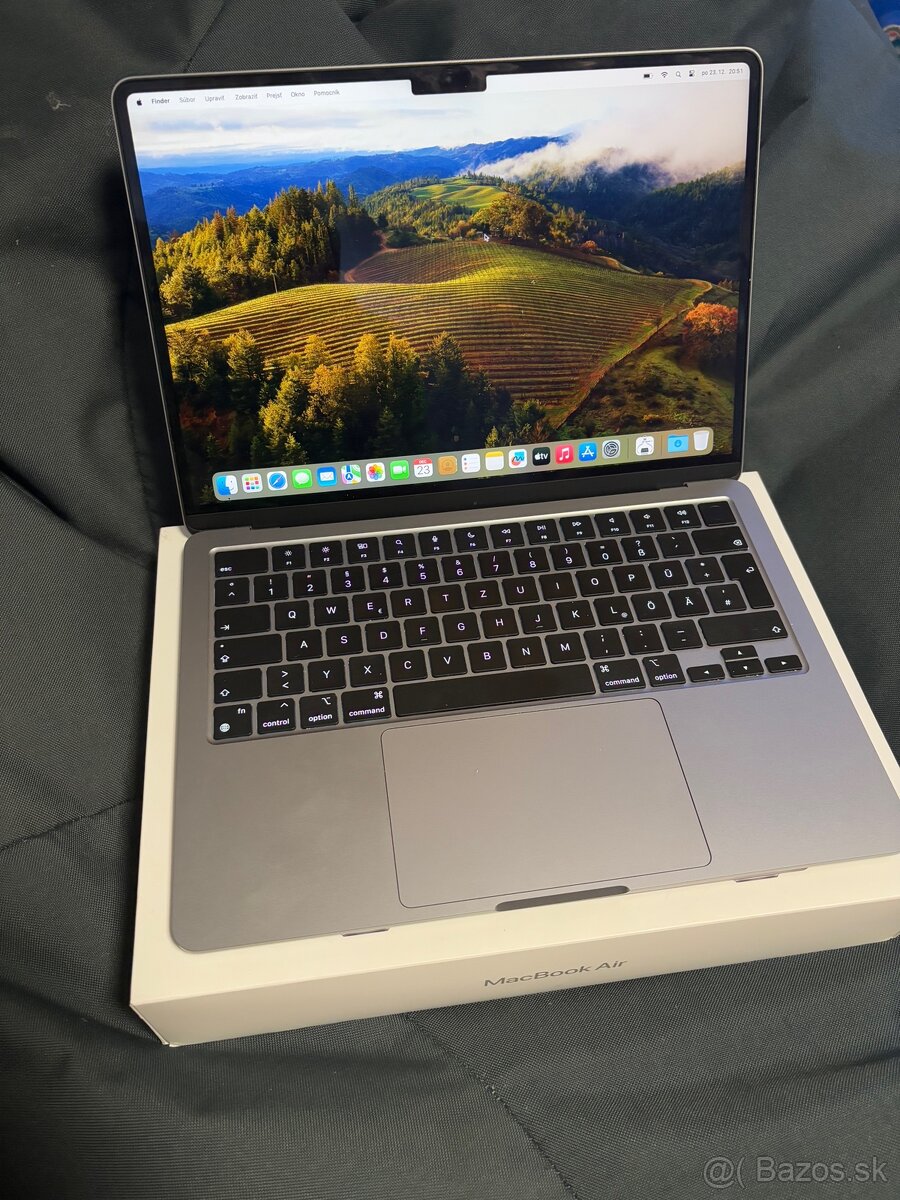 MacBook Air 13” M2 - 63 cyklov iba