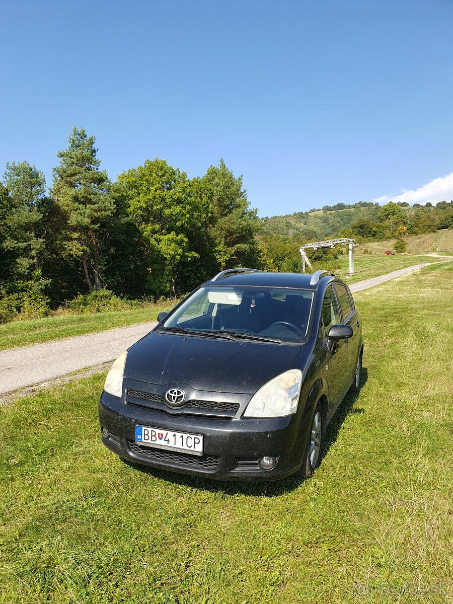 Toyota Corolla Verso 2.2 D-4D, 100 kW, 7-miestne