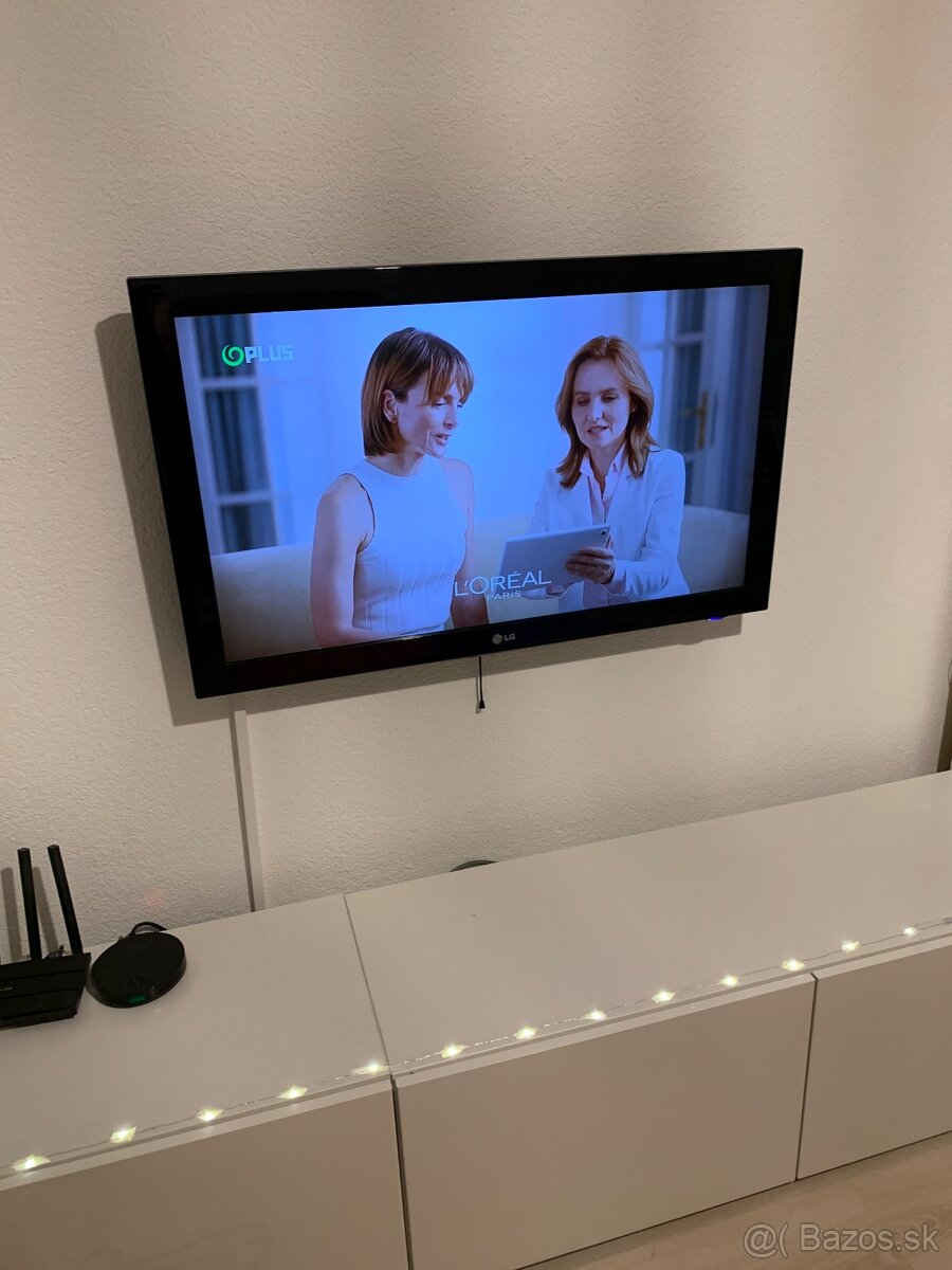 Predam 37” LG TV+konzola Zadarmo