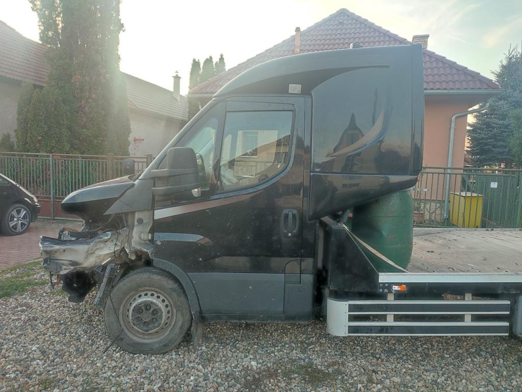 Iveco 35S18, 2/2019 3,0D 132kw odťahovka