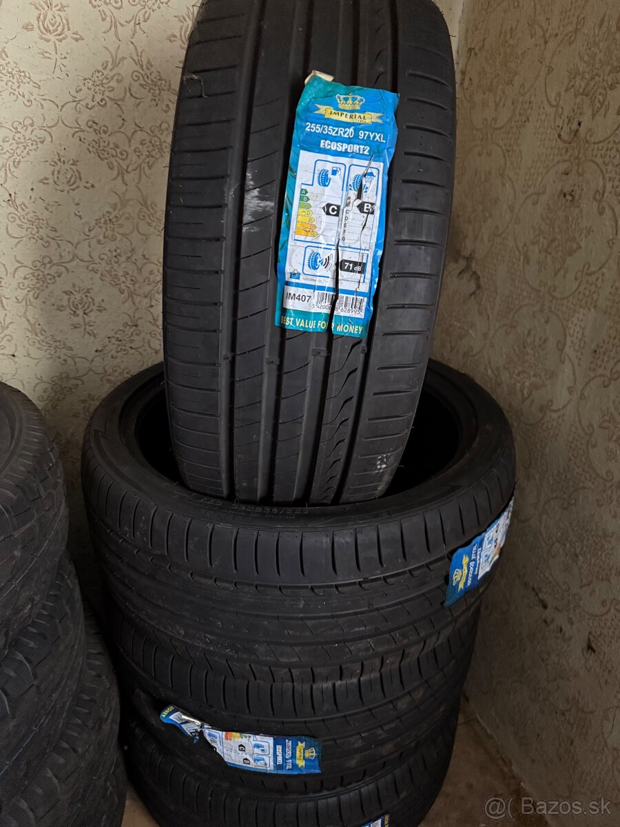 Letné pneu 255/35 r20