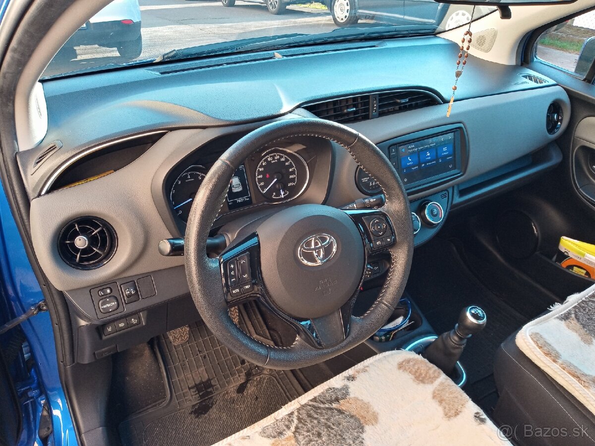 Predám auto Toyota Yaris.