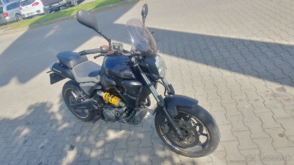 YAMAHA MT 03