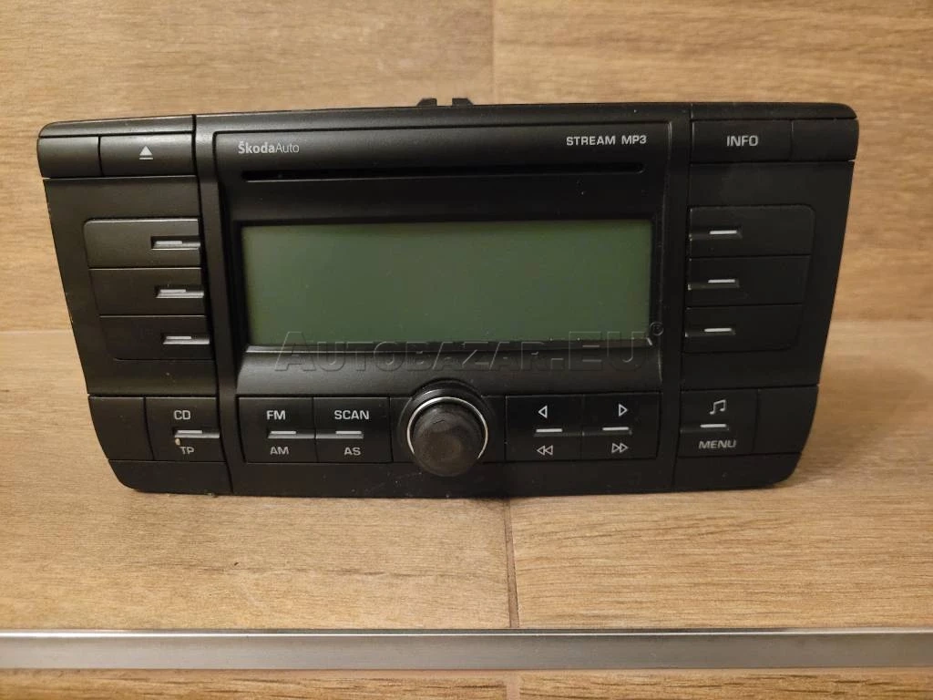 SKODA OCTAVIA II RADIO STREAM MP3