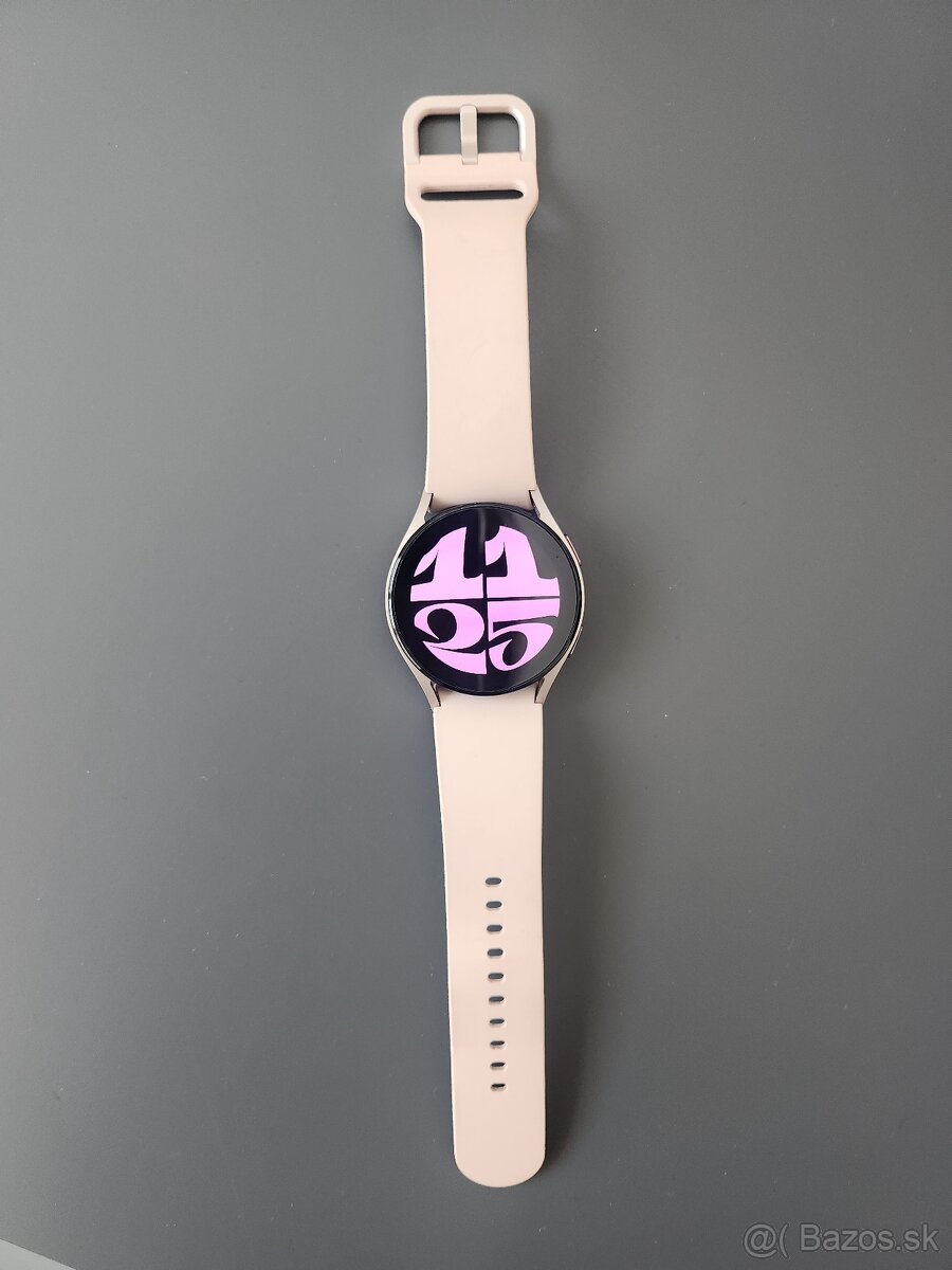 Samsung Galaxy Watch5 40 mm v zaruke