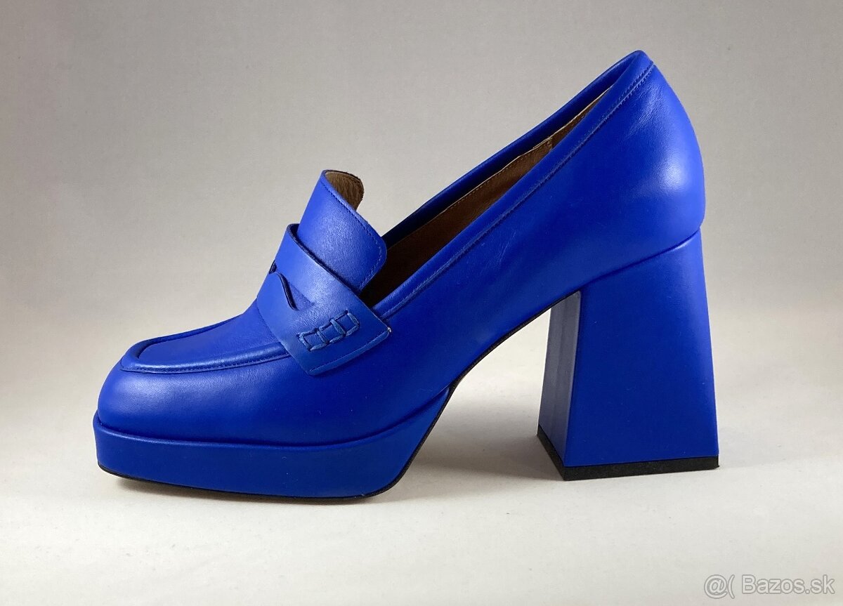 Modré kožené topánky na podpätku R.Polanski - veľ. 38