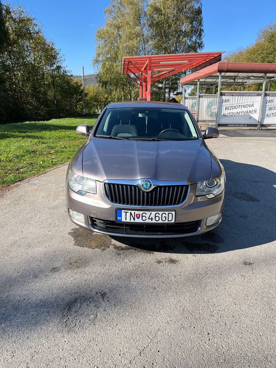 Predám Škoda Superb 2.0 4x4 DSG 103kW 2011