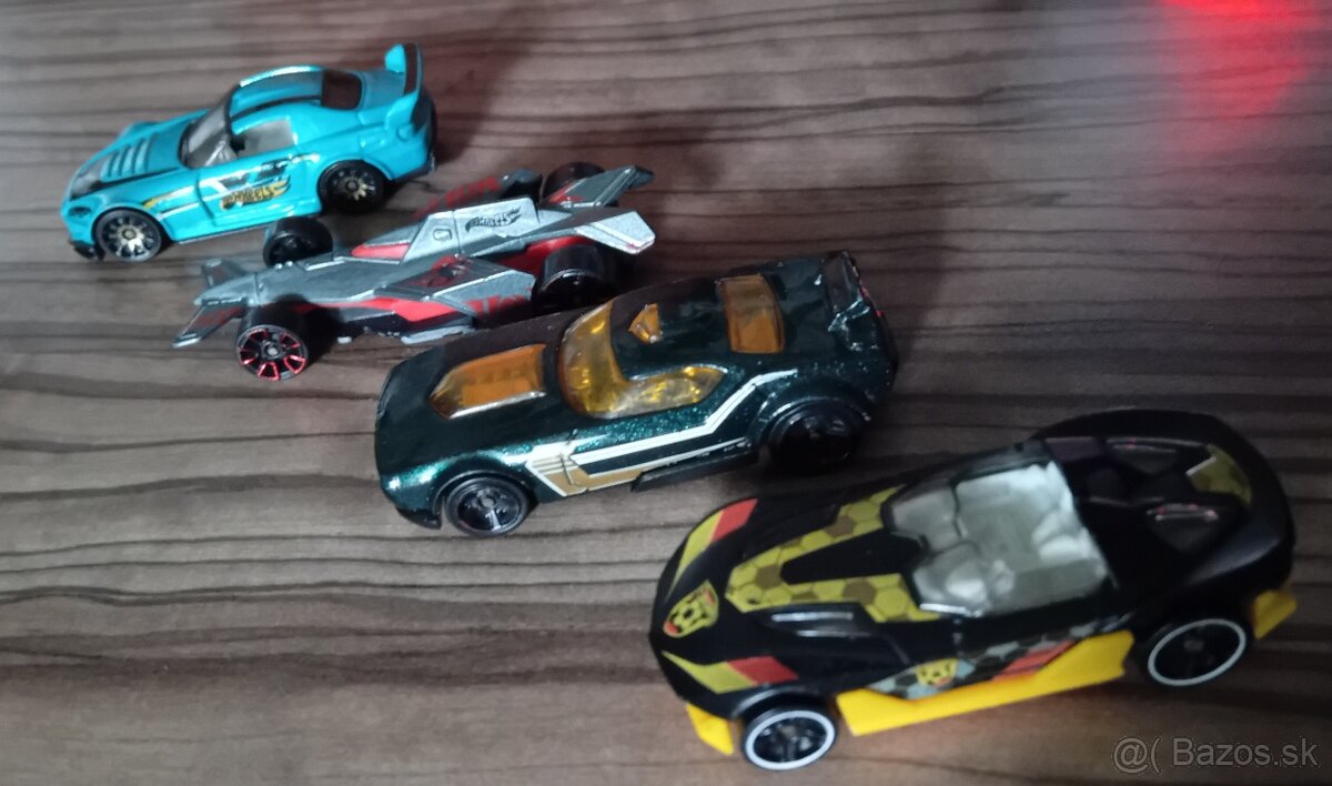 Predám staré hot wheels autíčka