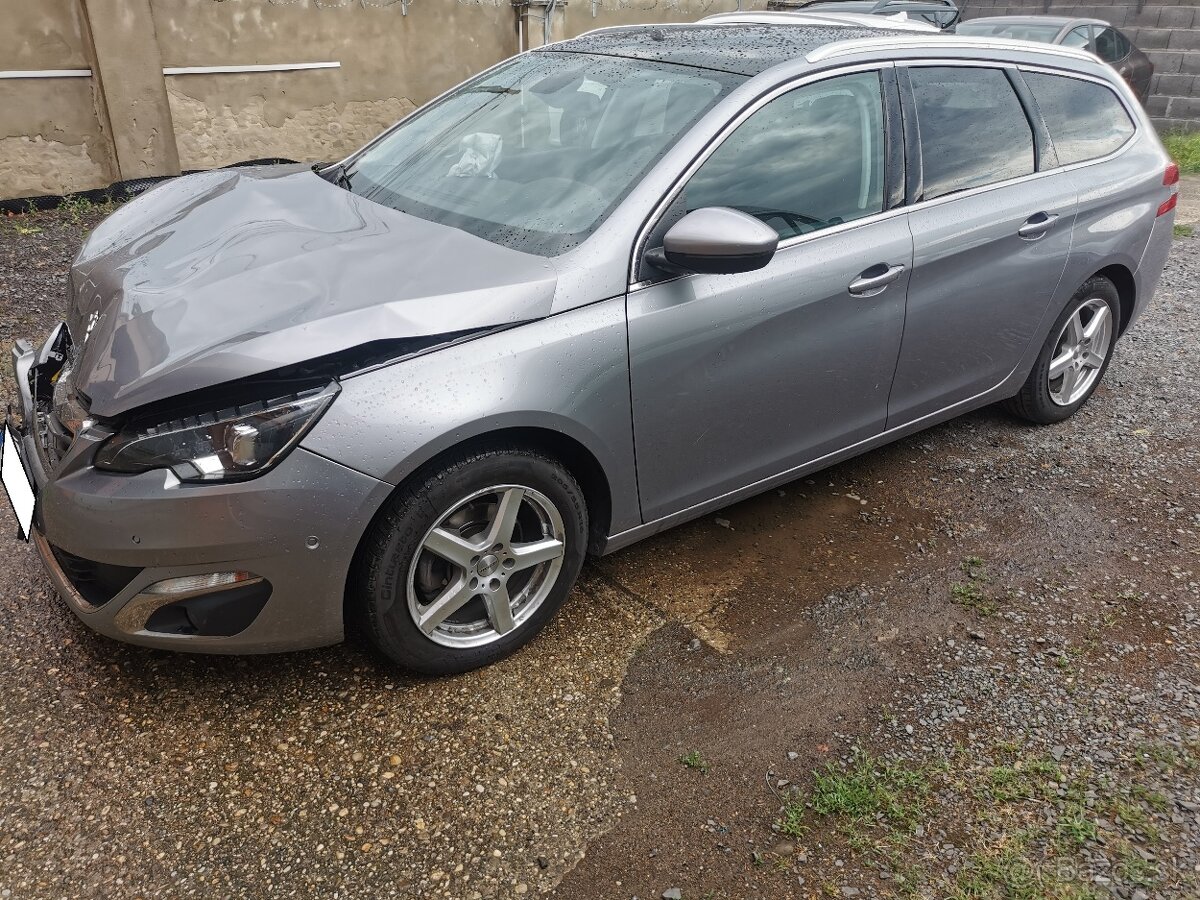 Peugeot 308 Break 1.2 96kw AT6 2016 146tkm