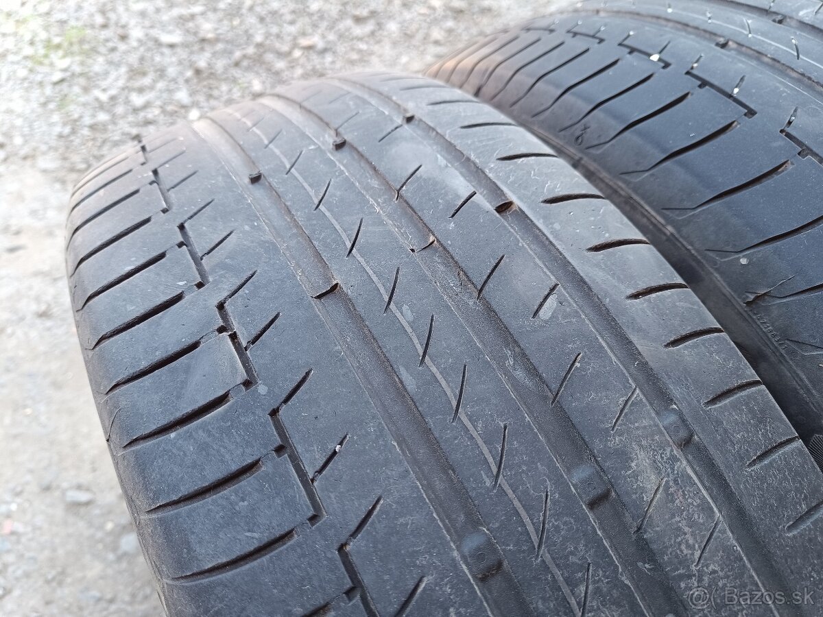 Letné pneumatiky 215/55 R18 Continental