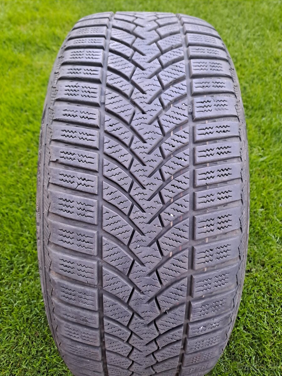 Zimná pneu 225/55 R17 Semperit Speed gril 3