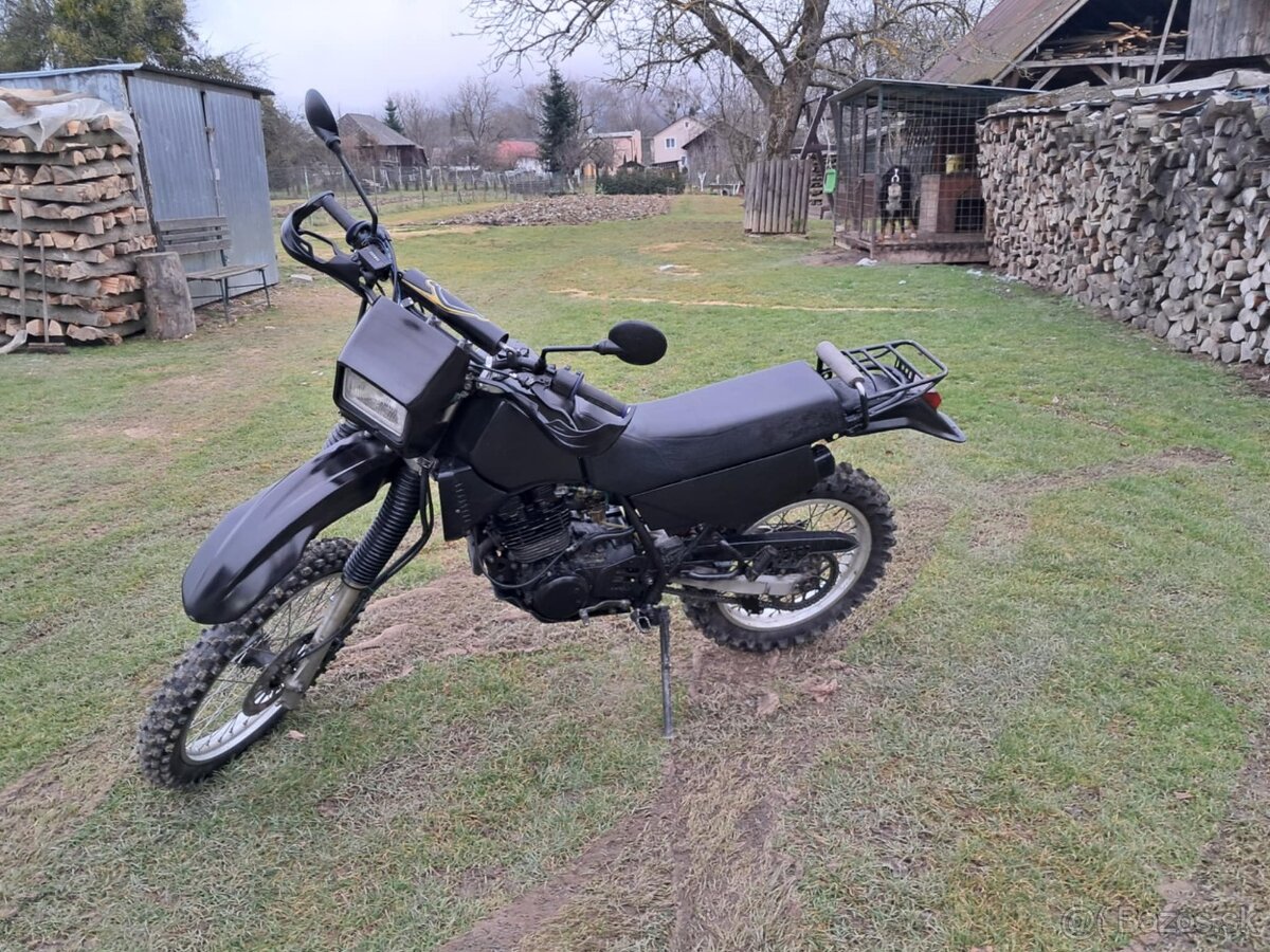 Yamaha XT 350