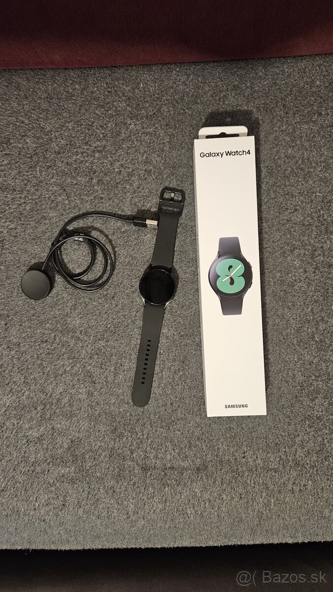 Samsung Galaxy Watch 4 40 mm cierne