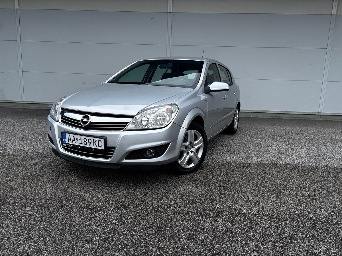 Opel Astra 1.6 85kw 2009‼️NOVÁ STK/EK‼️