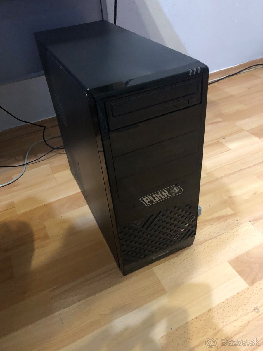 ✅ Predám Herný PC + Monitor