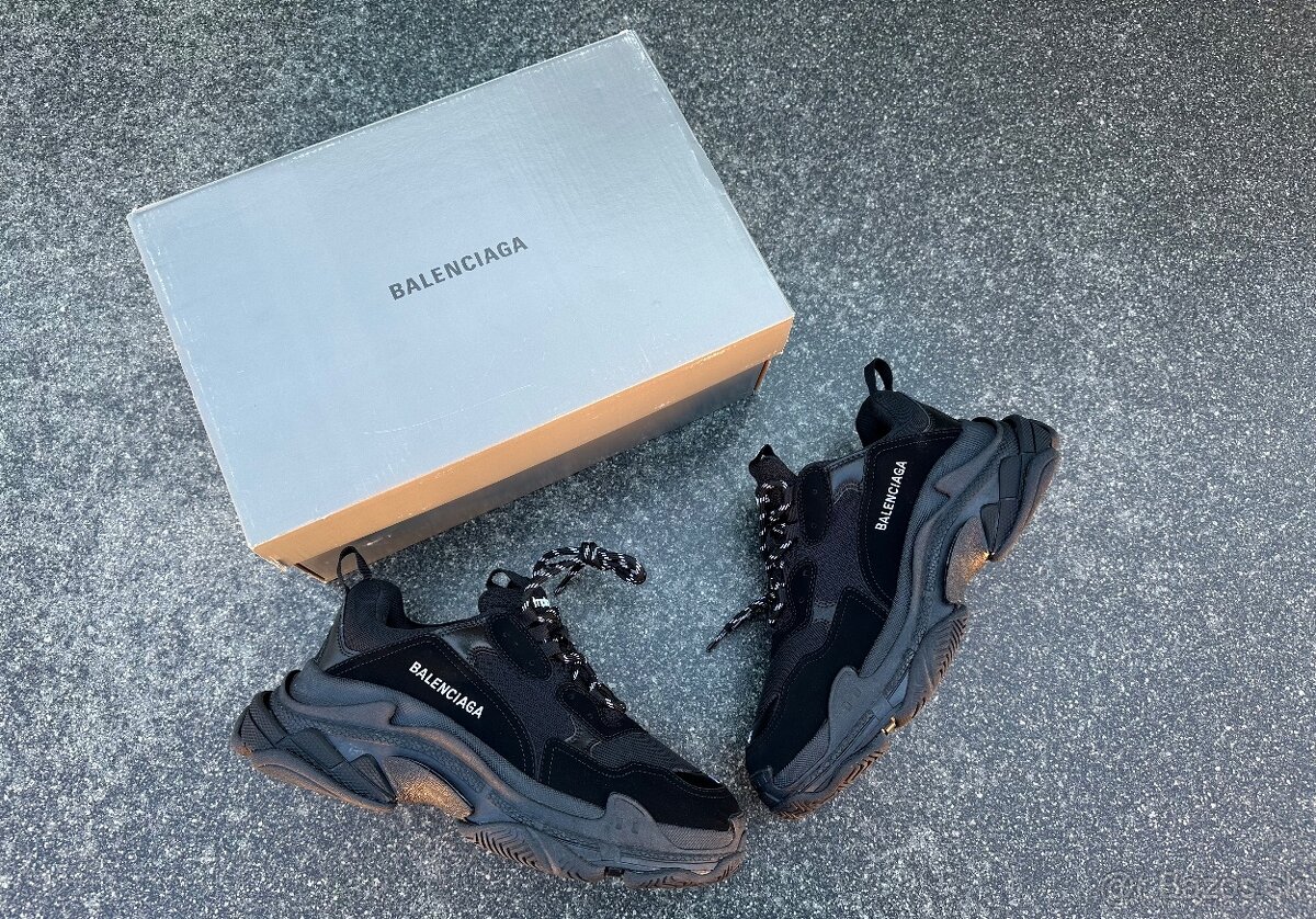 Balenciaga Triple S Black full balenie