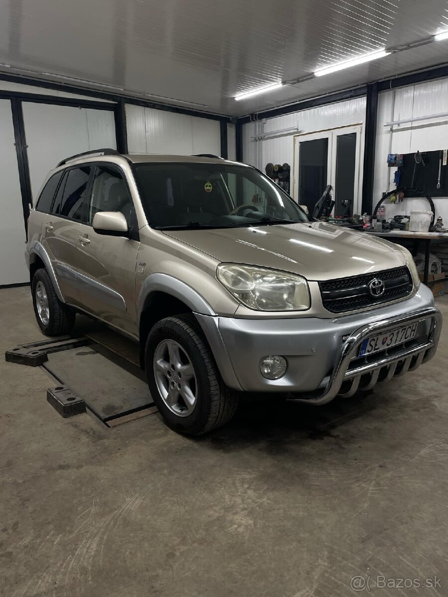 TOYOTA Rav 4 automat, benzín 4x4