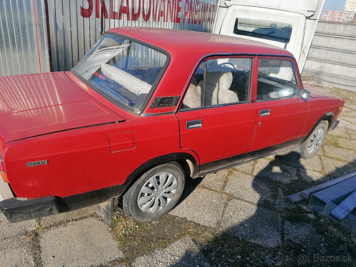 LADA 2105